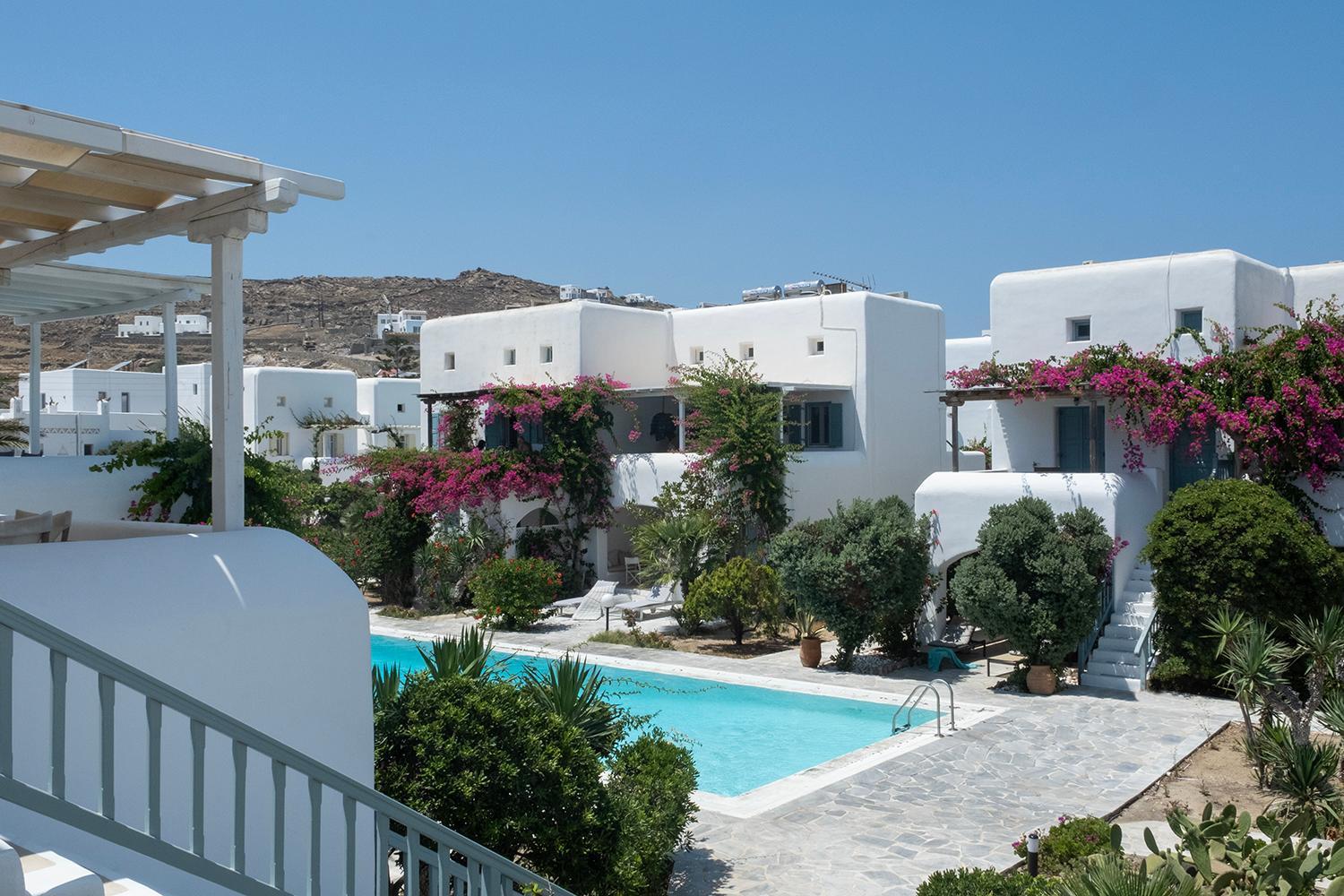 Mykonian Style W Shared Pool Houses & Nighttime Security Guard オルノス エクステリア 写真